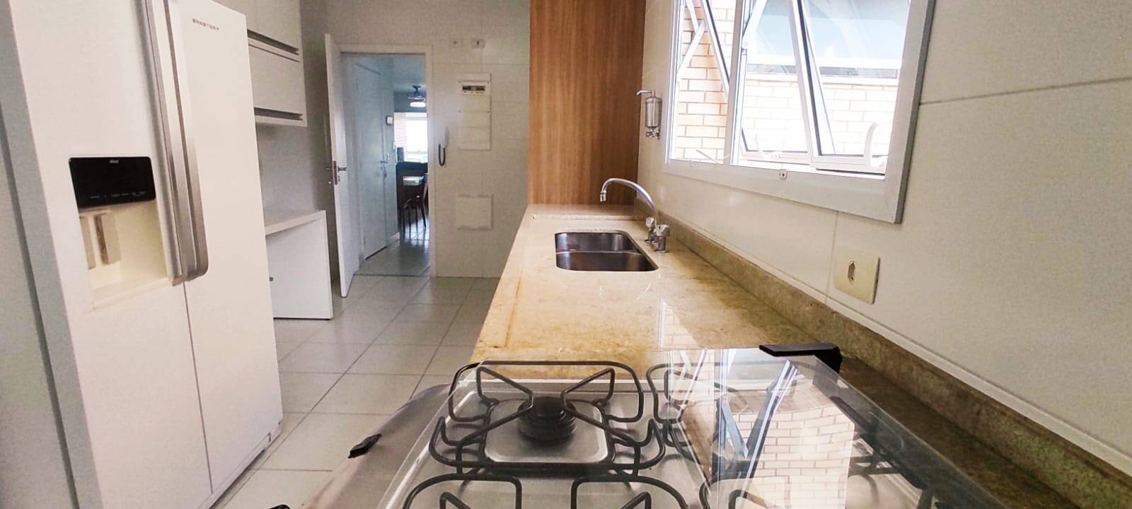 Apartamento à venda com 4 quartos, 187m² - Foto 11