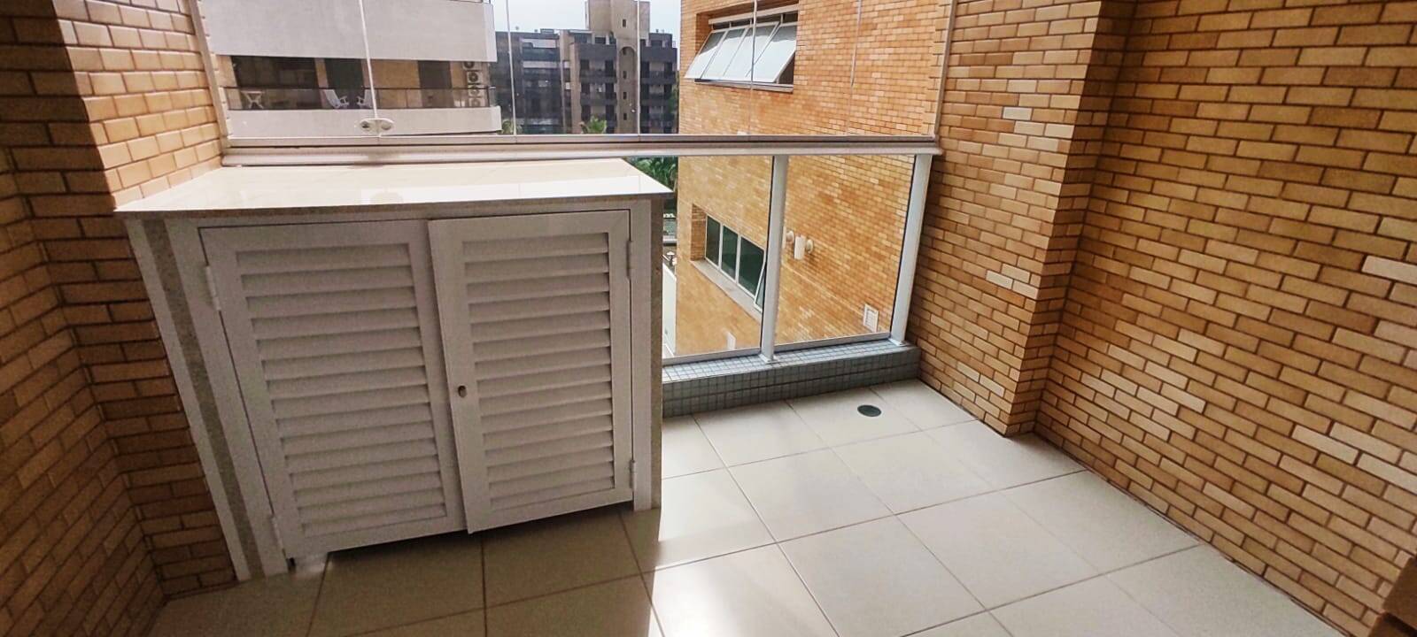 Apartamento à venda com 4 quartos, 187m² - Foto 17