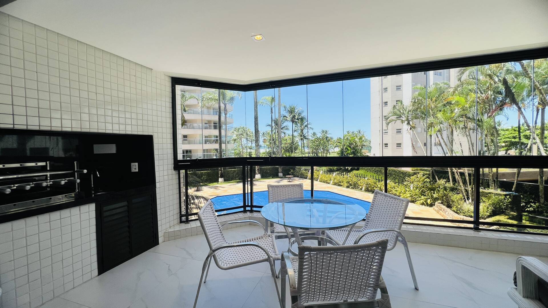 Apartamento à venda com 3 quartos, 170m² - Foto 13