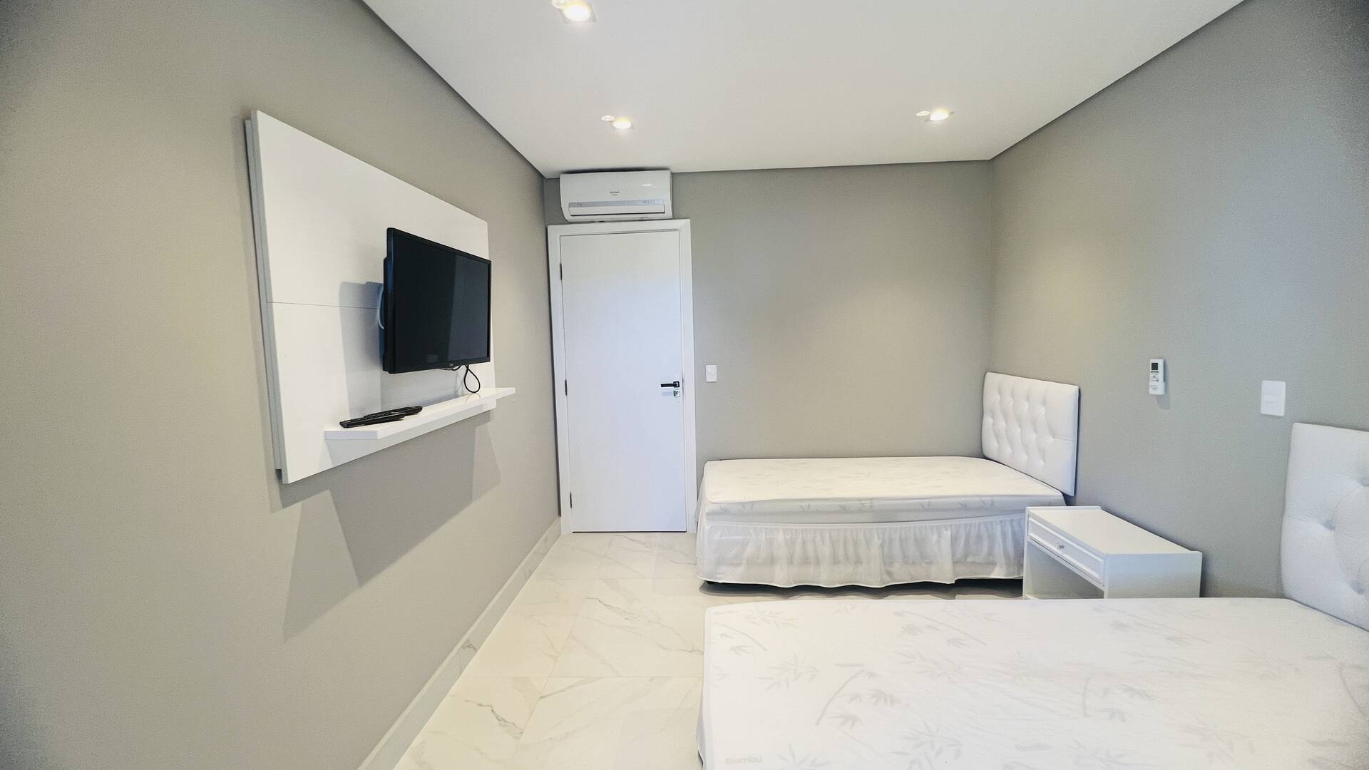 Apartamento à venda com 3 quartos, 170m² - Foto 35