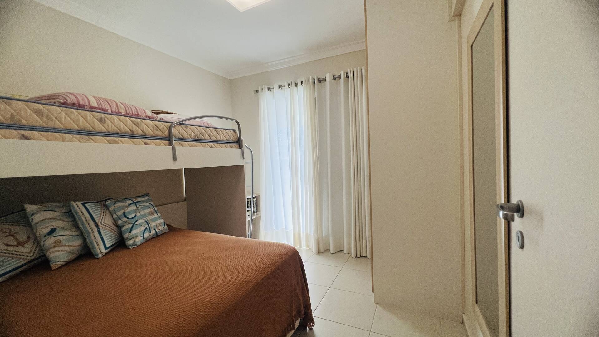 Apartamento à venda com 3 quartos, 121m² - Foto 28