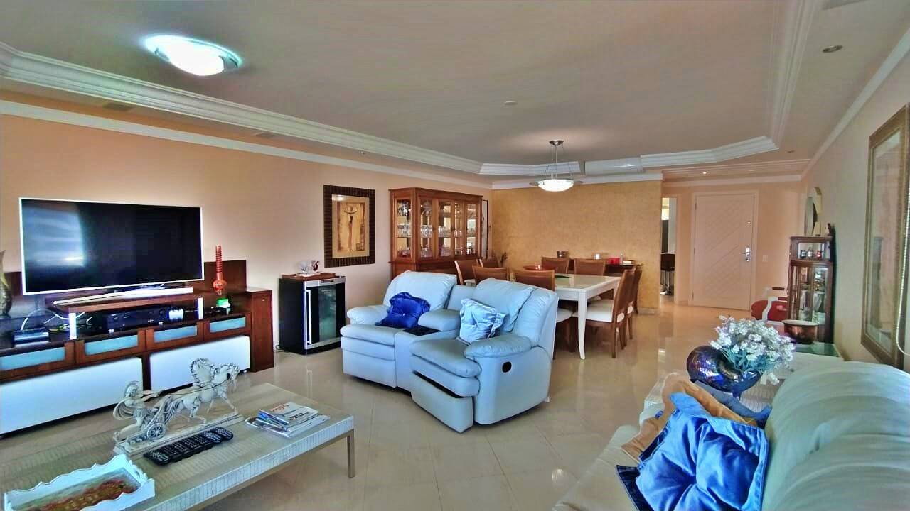 Apartamento à venda com 4 quartos, 258m² - Foto 9