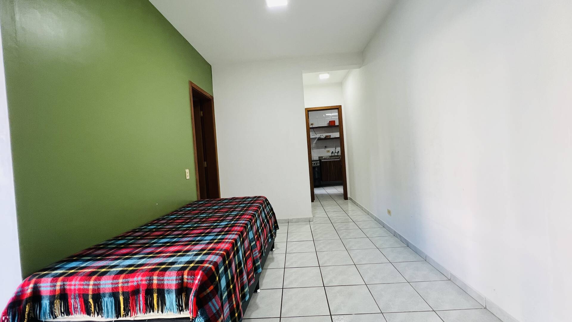 Apartamento à venda com 1 quarto, 78m² - Foto 4