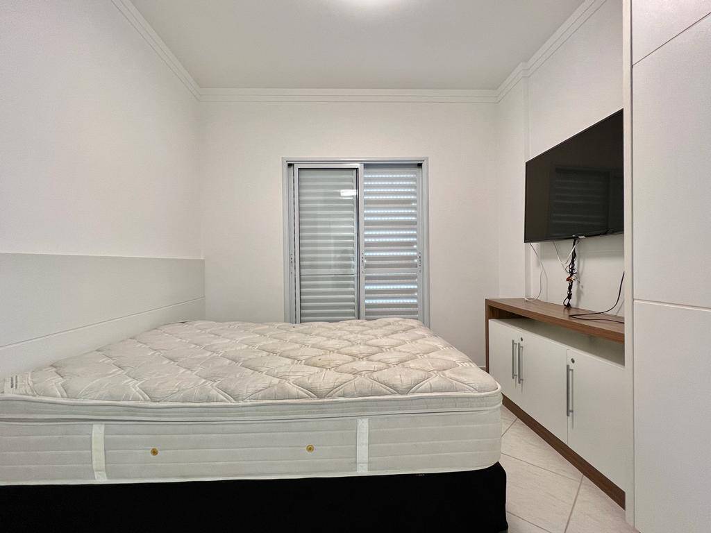 Apartamento para alugar com 4 quartos, 137m² - Foto 17