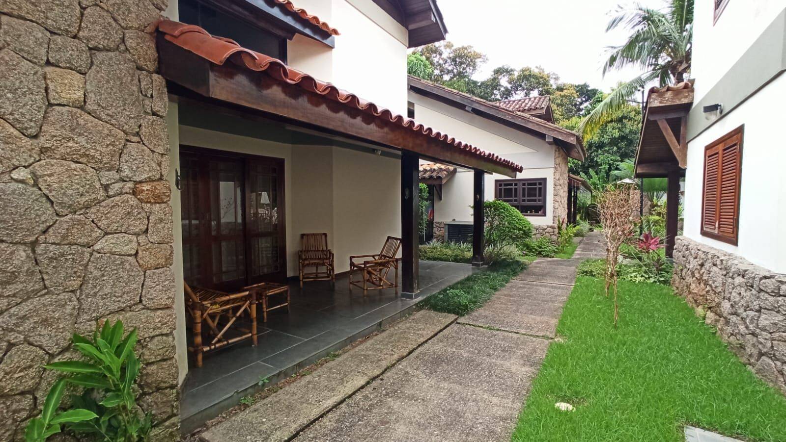 Casa à venda com 4 quartos, 184m² - Foto 10