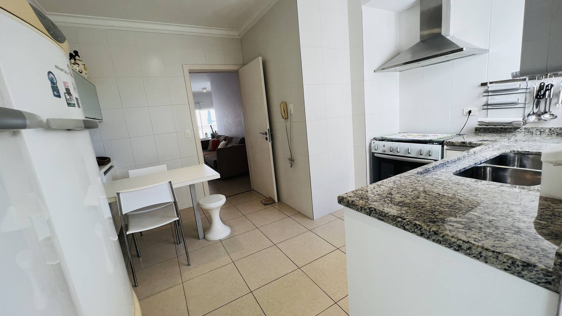 Apartamento à venda com 4 quartos, 186m² - Foto 6