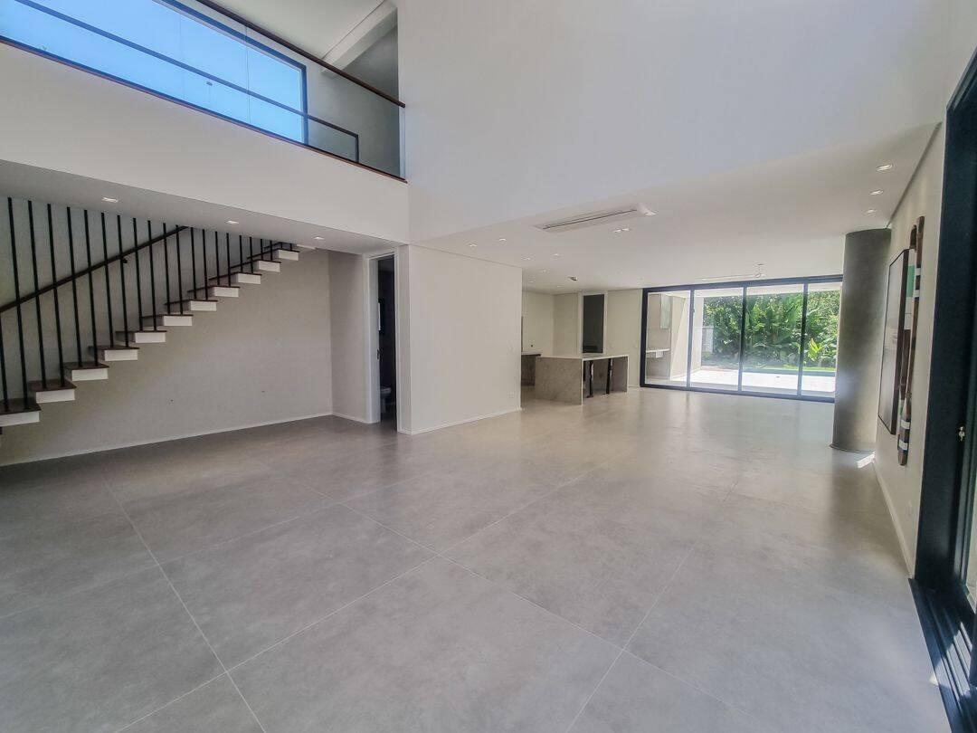 Casa à venda com 4 quartos, 355m² - Foto 3