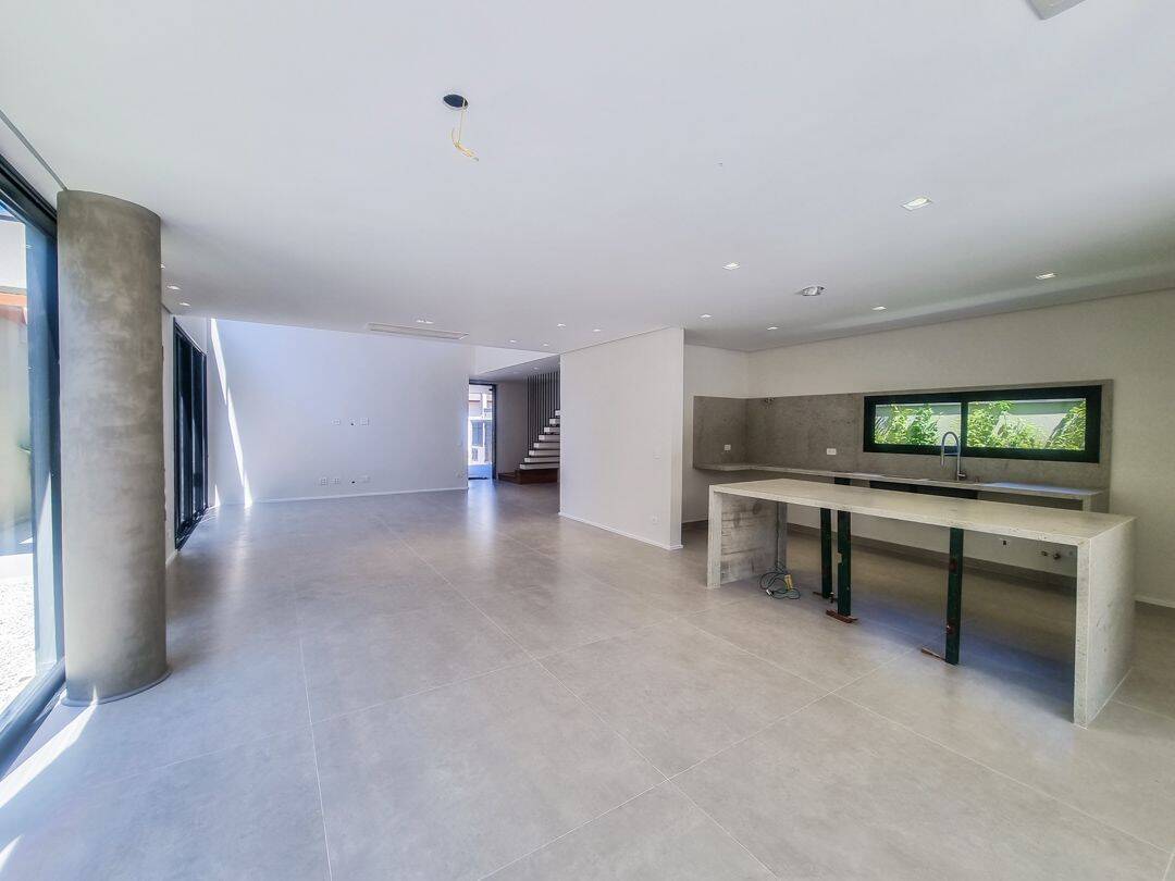 Casa à venda com 4 quartos, 355m² - Foto 7