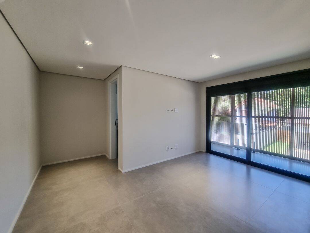 Casa à venda com 4 quartos, 355m² - Foto 10