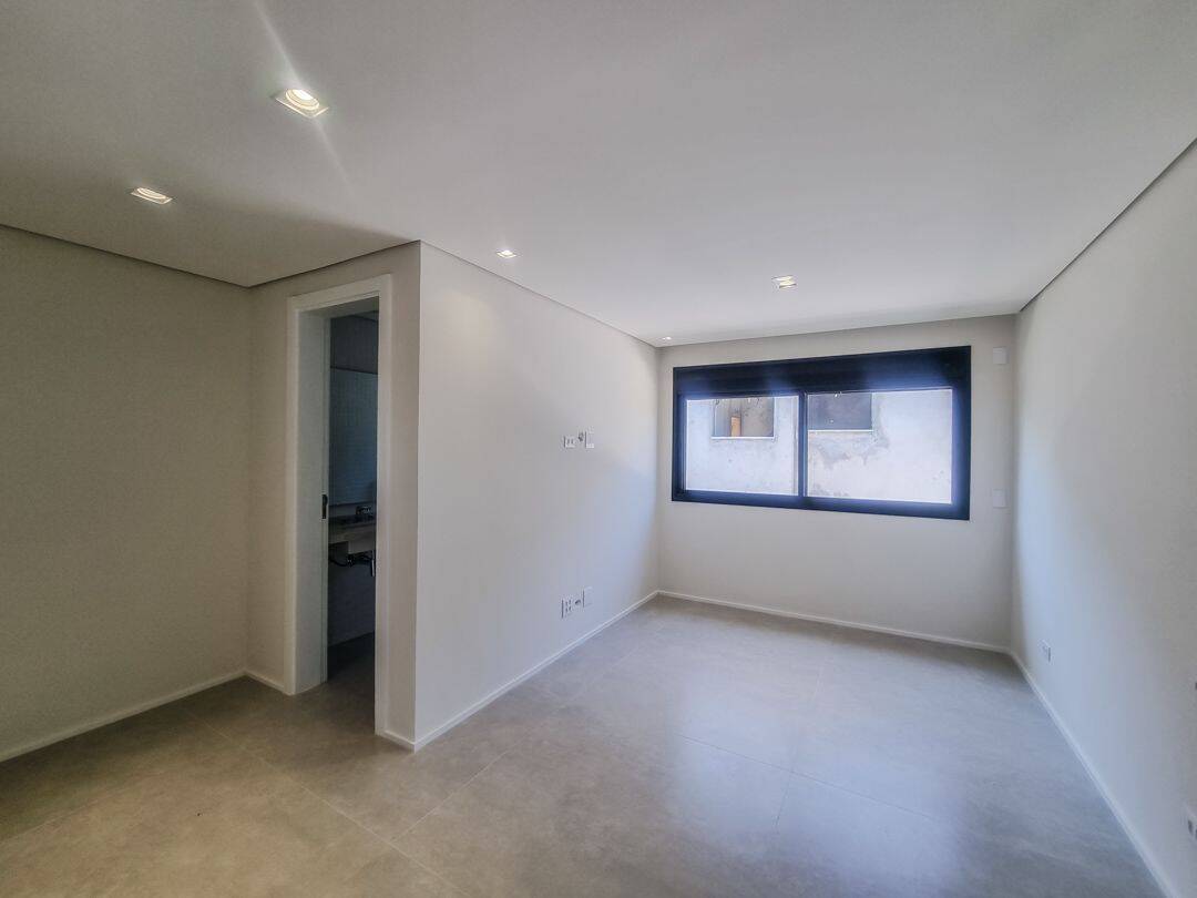 Casa à venda com 4 quartos, 355m² - Foto 22