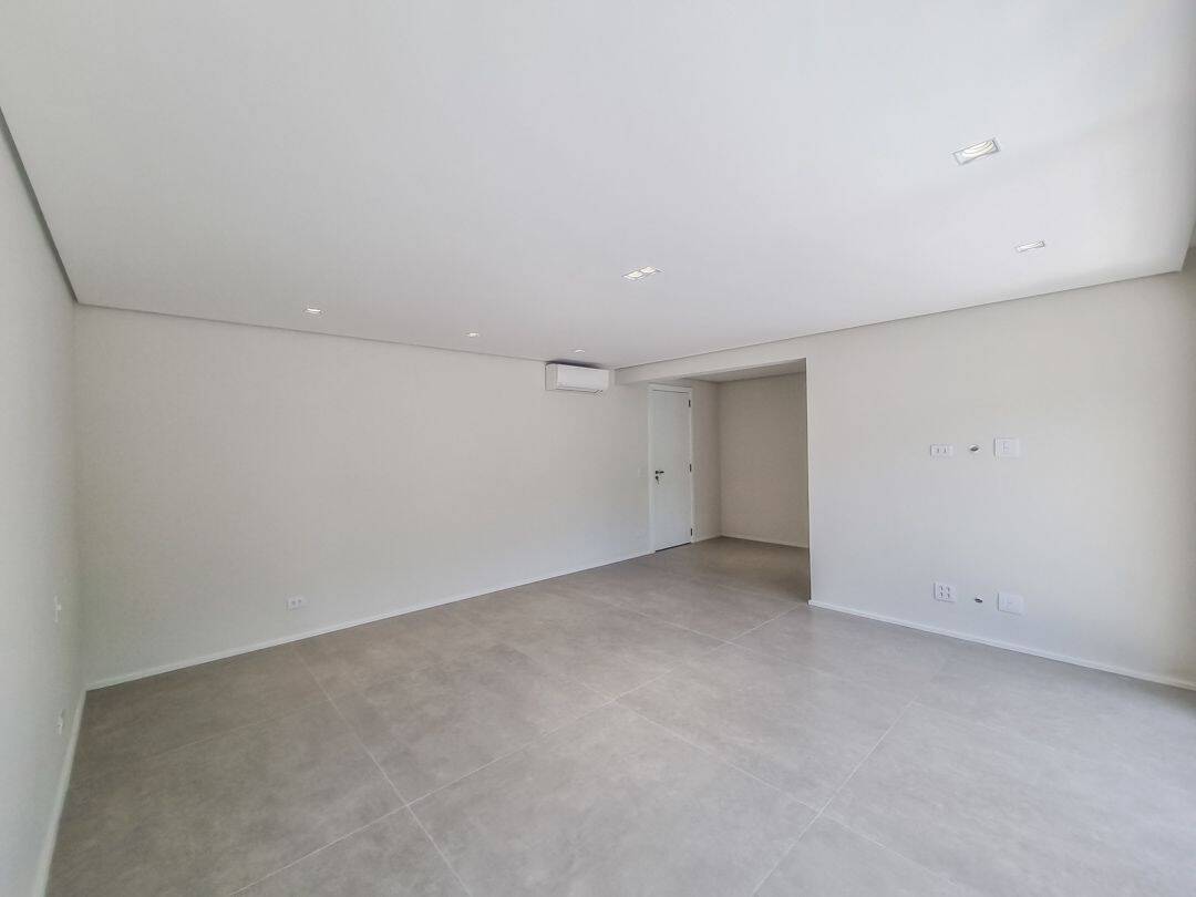 Casa à venda com 4 quartos, 355m² - Foto 24