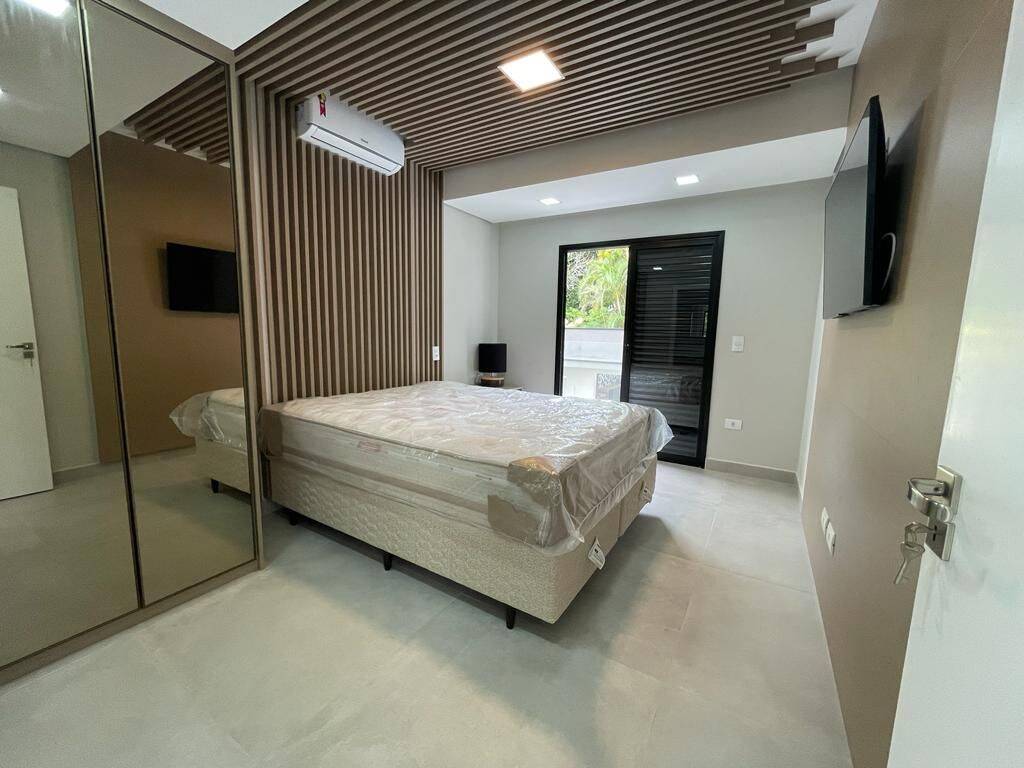 Casa à venda com 5 quartos, 379m² - Foto 12