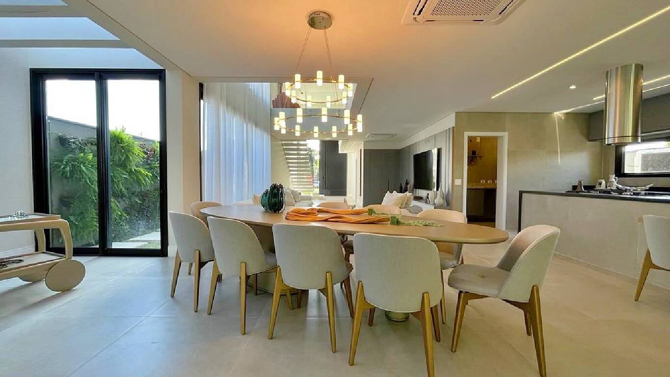 Casa à venda com 6 quartos, 420m² - Foto 27