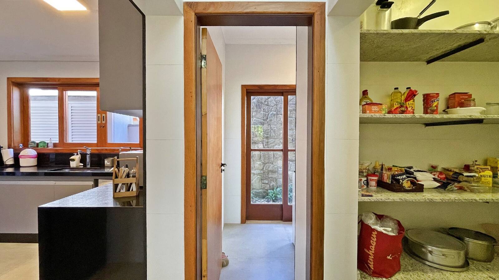 Casa à venda com 6 quartos, 296m² - Foto 26