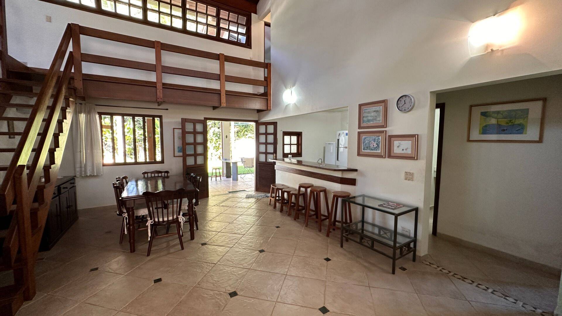 Casa à venda com 5 quartos, 280m² - Foto 2