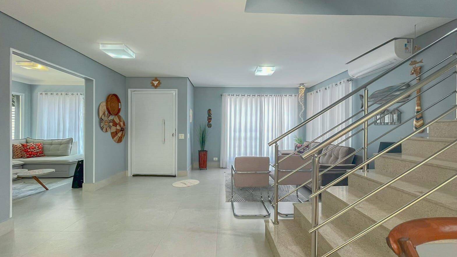 Casa à venda com 6 quartos, 250m² - Foto 5