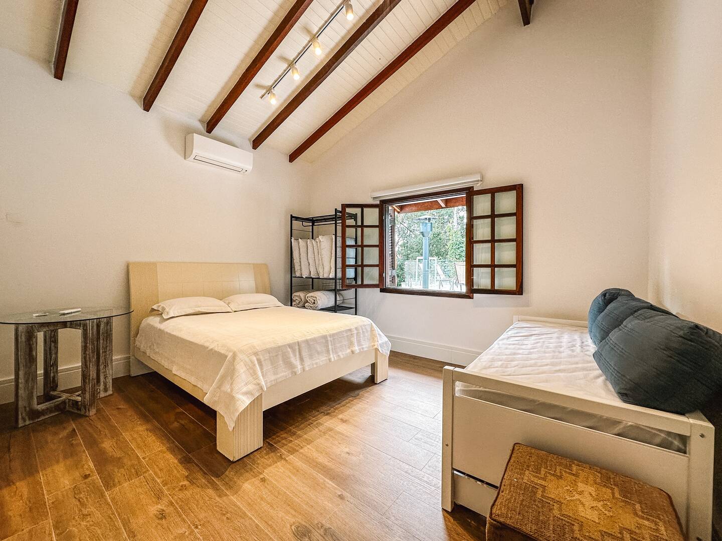 Casa à venda com 4 quartos, 320m² - Foto 37