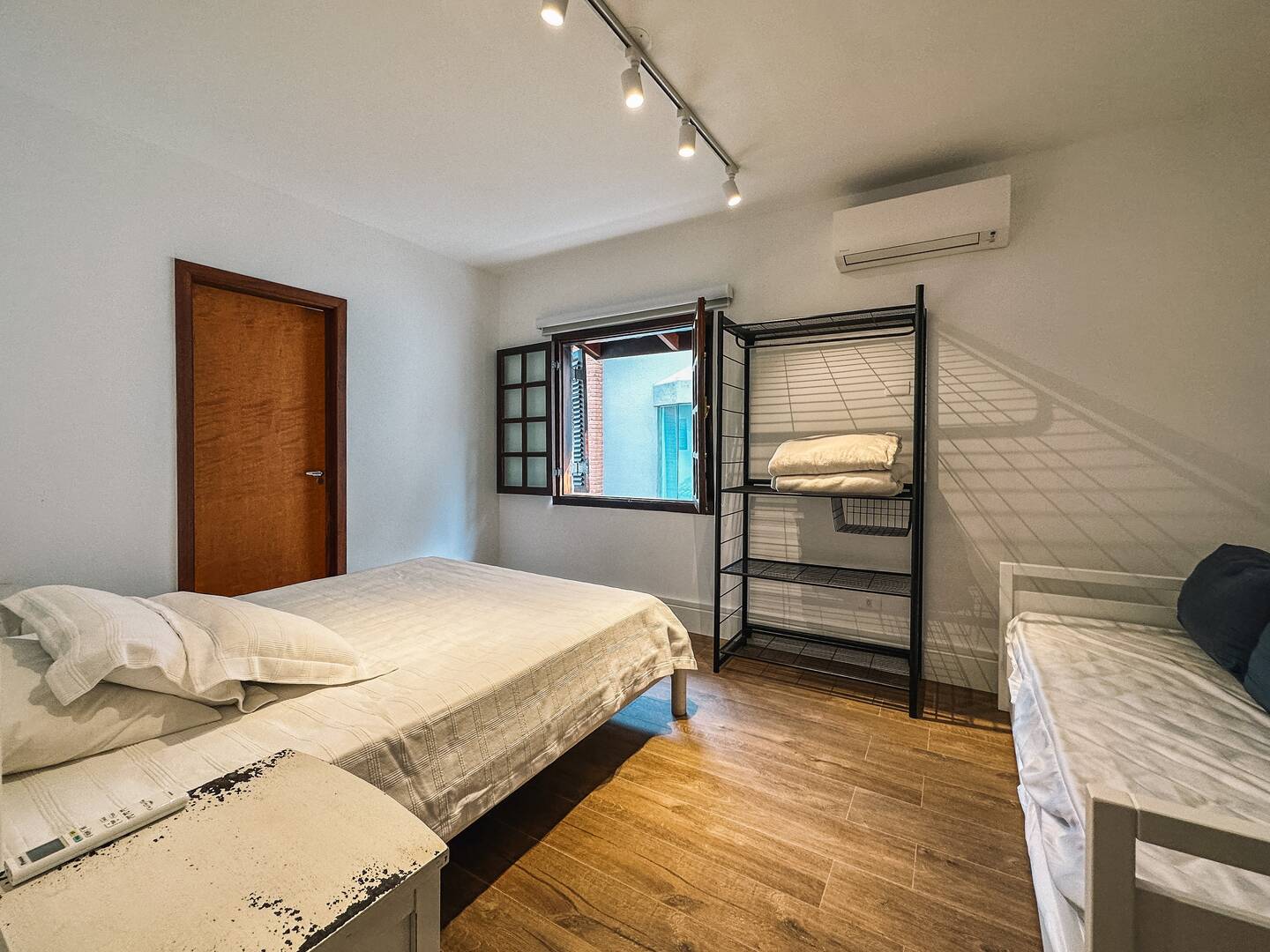 Casa à venda com 4 quartos, 320m² - Foto 48