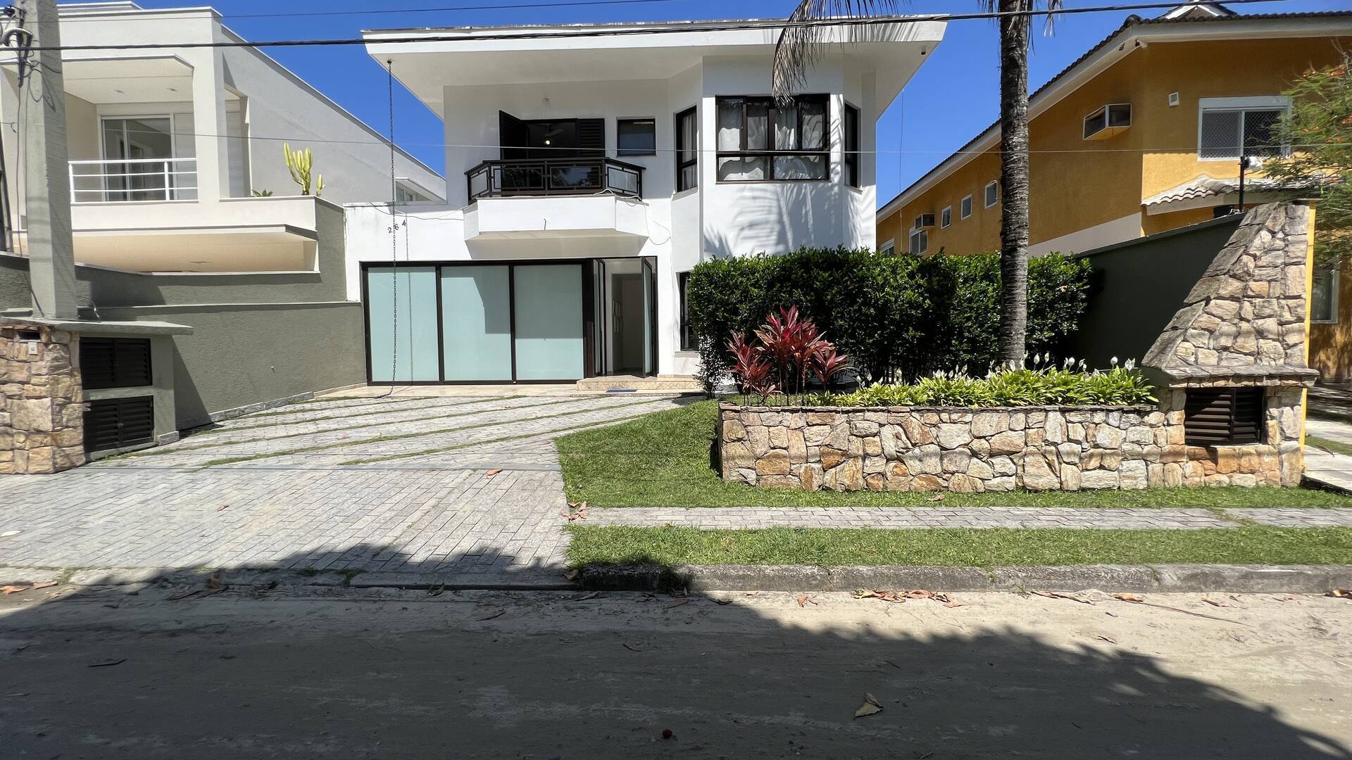 Casa à venda com 5 quartos, 300m² - Foto 31