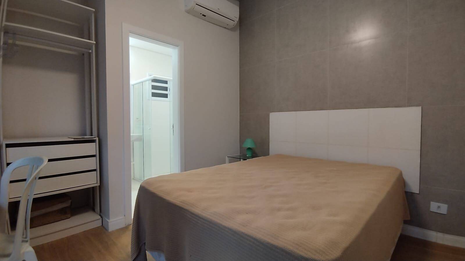 Casa à venda com 4 quartos, 240m² - Foto 17