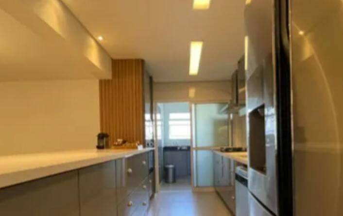 Apartamento à venda com 4 quartos, 149m² - Foto 9