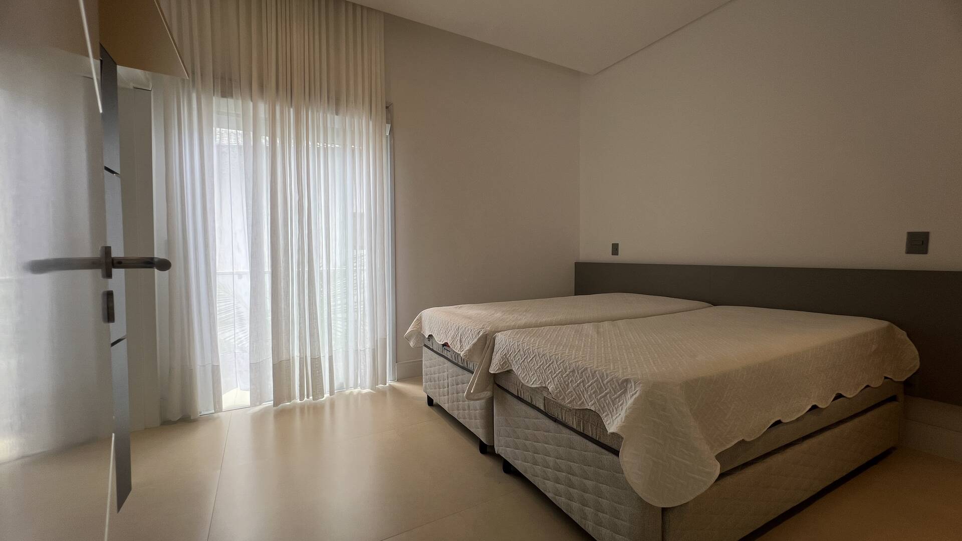 Casa à venda com 5 quartos, 320m² - Foto 18