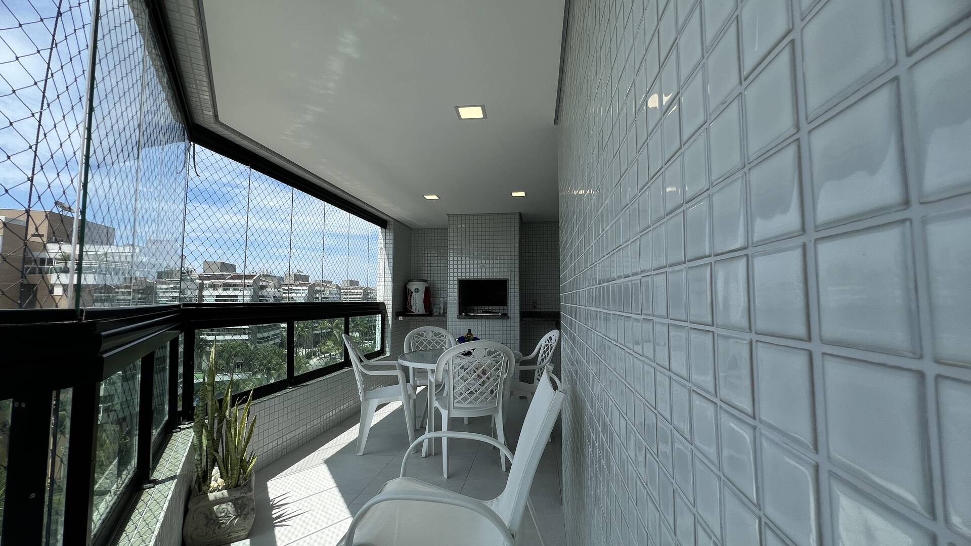 Apartamento à venda com 3 quartos, 94m² - Foto 17