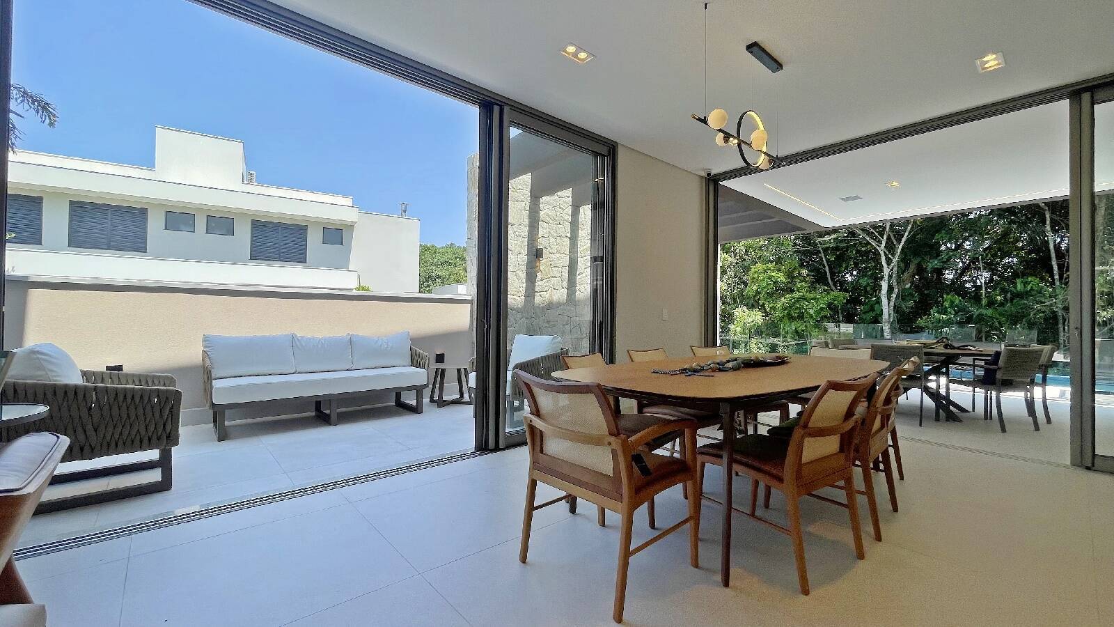 Casa à venda com 6 quartos, 370m² - Foto 5