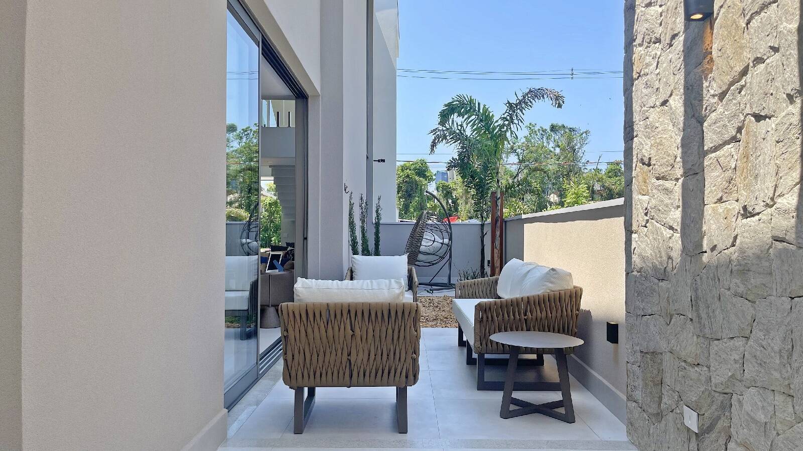 Casa à venda com 6 quartos, 370m² - Foto 10