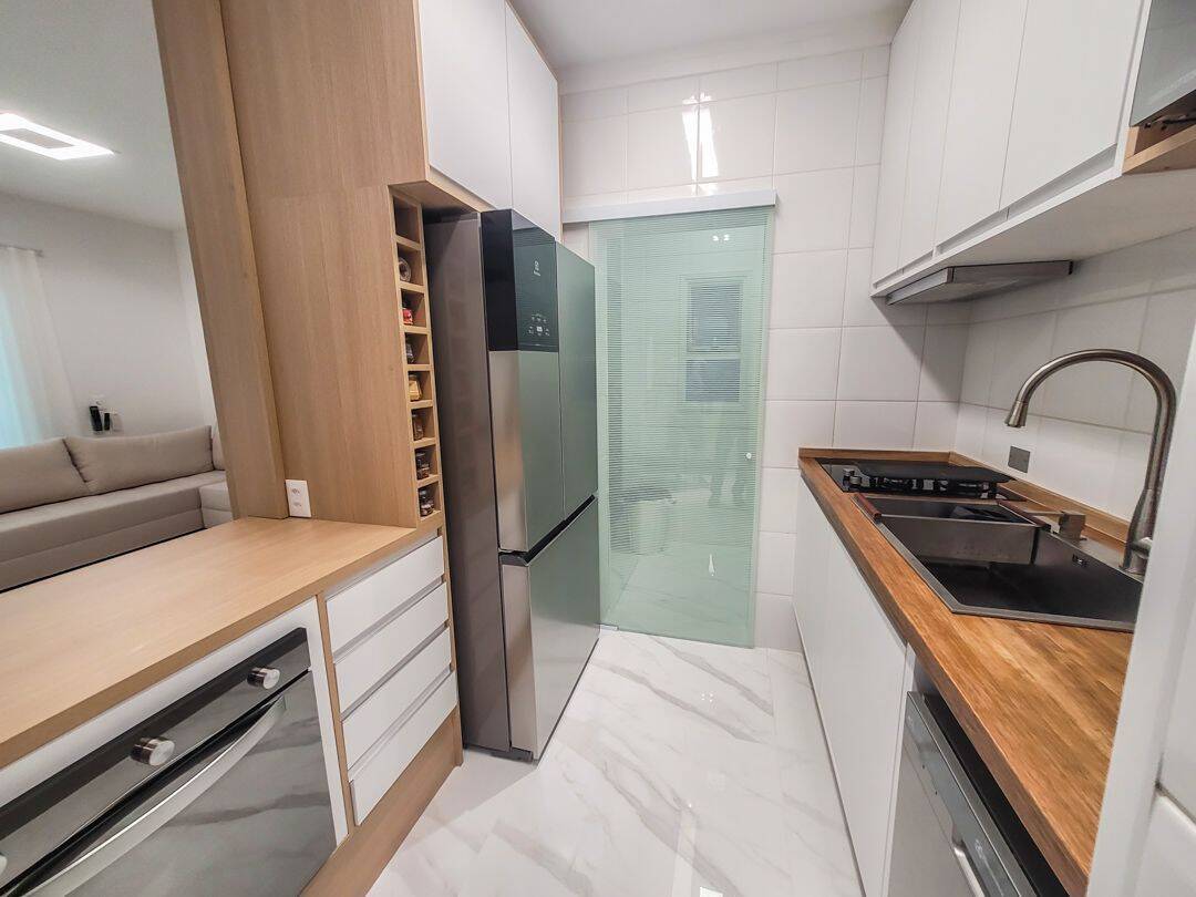 Apartamento à venda com 3 quartos, 161m² - Foto 11