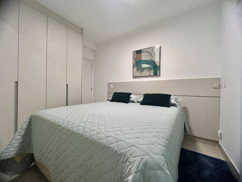 Apartamento à venda com 3 quartos, 130m² - Foto 19