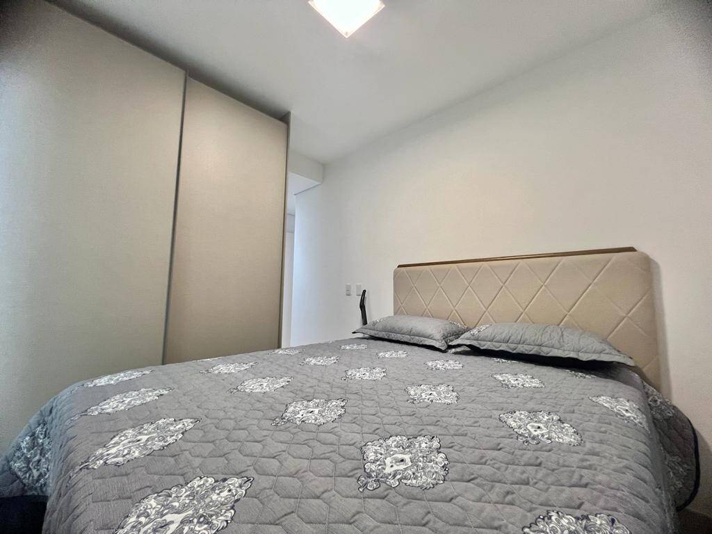 Apartamento à venda com 3 quartos, 130m² - Foto 25