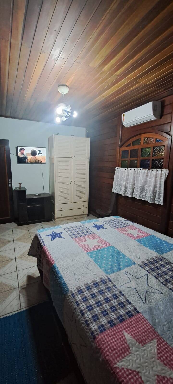 Casa à venda com 4 quartos, 213m² - Foto 7