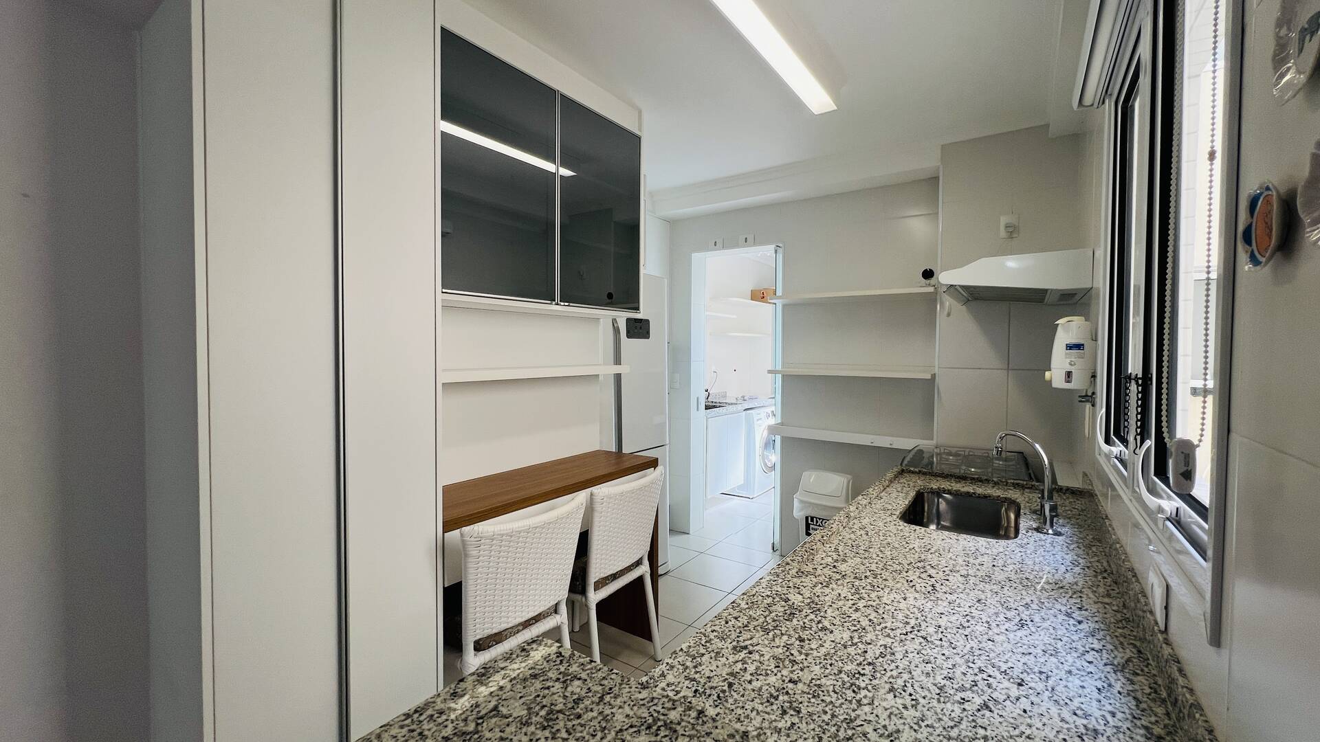 Apartamento à venda com 3 quartos, 105m² - Foto 13