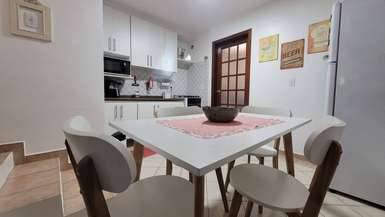 Casa à venda com 2 quartos, 72m² - Foto 4