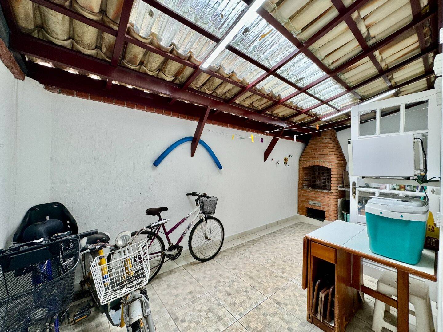 Casa à venda com 2 quartos, 101m² - Foto 9