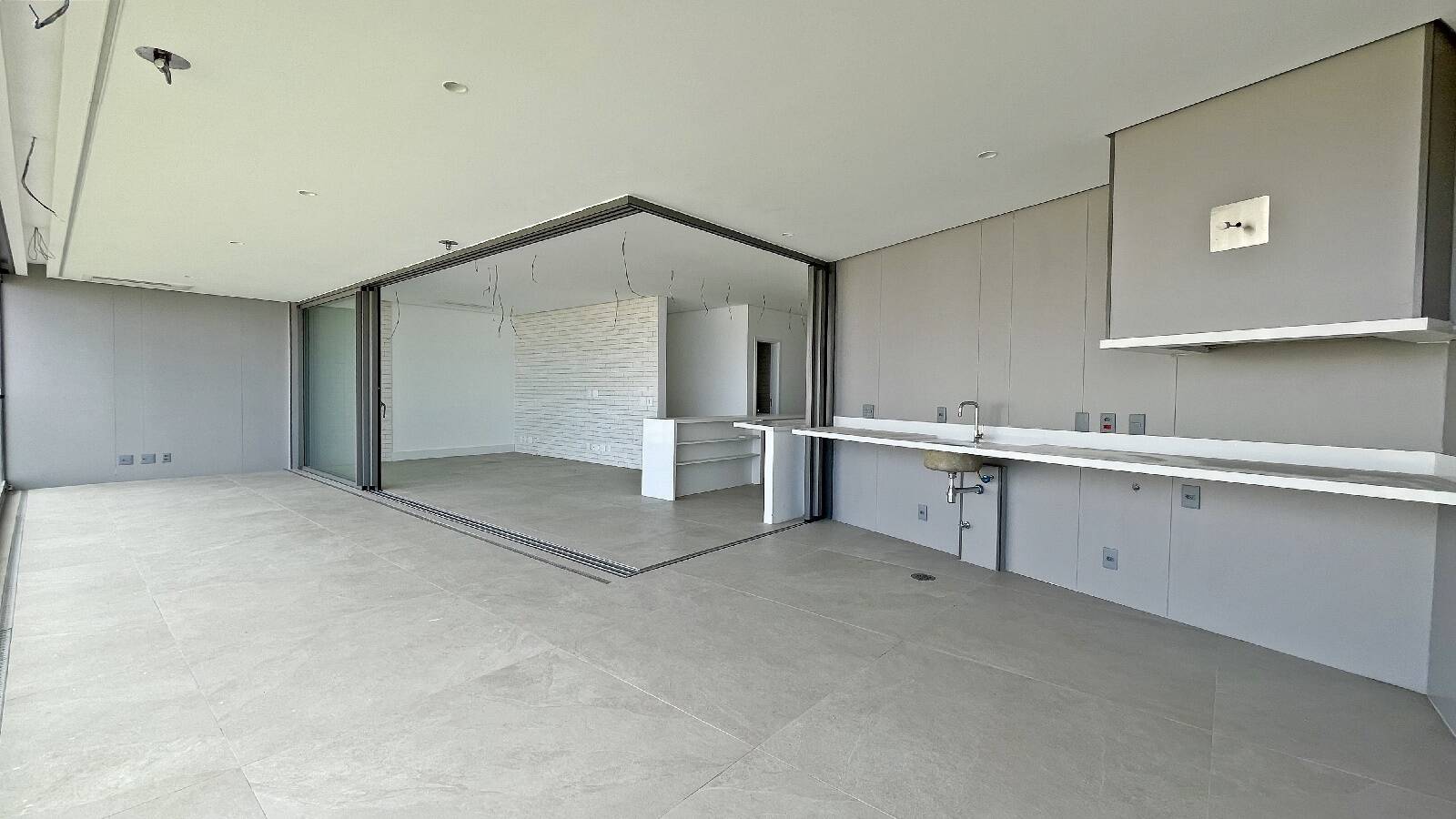 Apartamento à venda com 4 quartos, 208m² - Foto 9