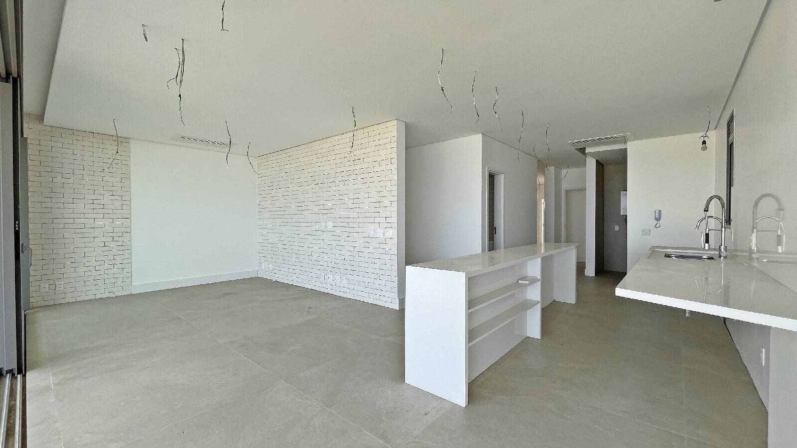 Apartamento à venda com 4 quartos, 208m² - Foto 11