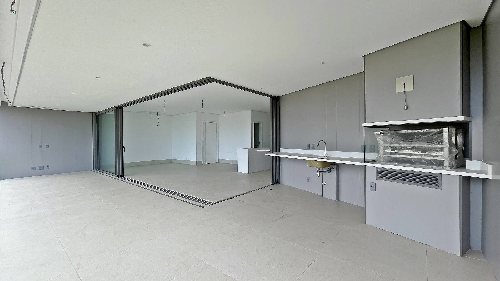 Apartamento à venda com 4 quartos, 208m² - Foto 8