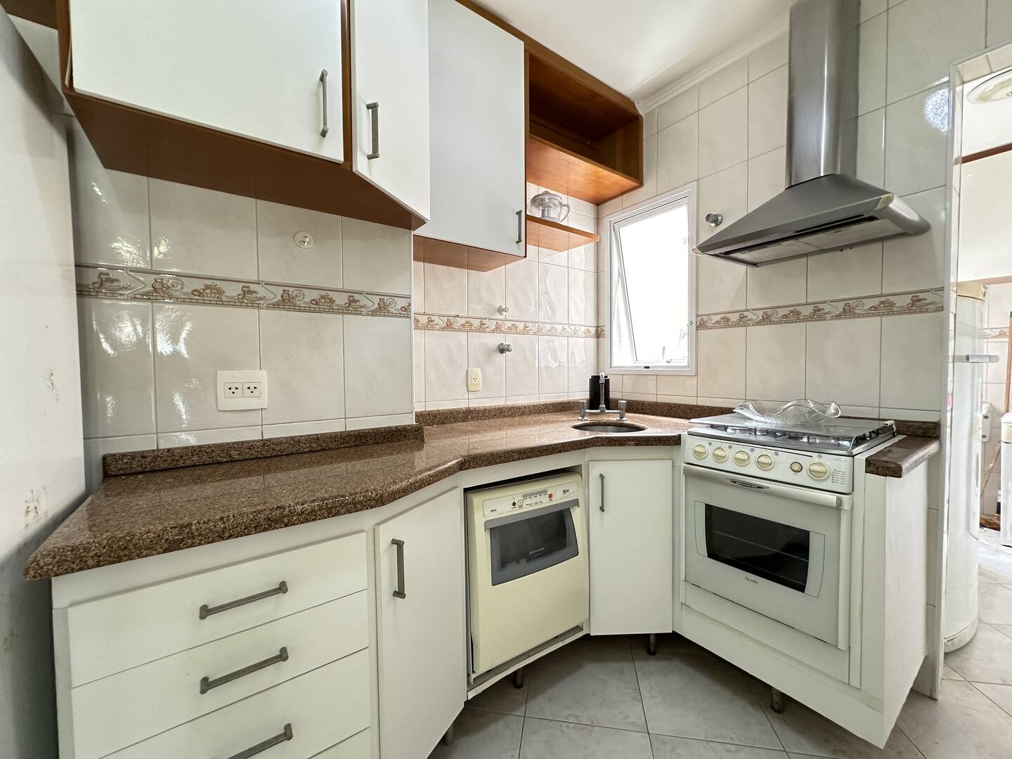 Apartamento à venda com 33 quartos, 85m² - Foto 11