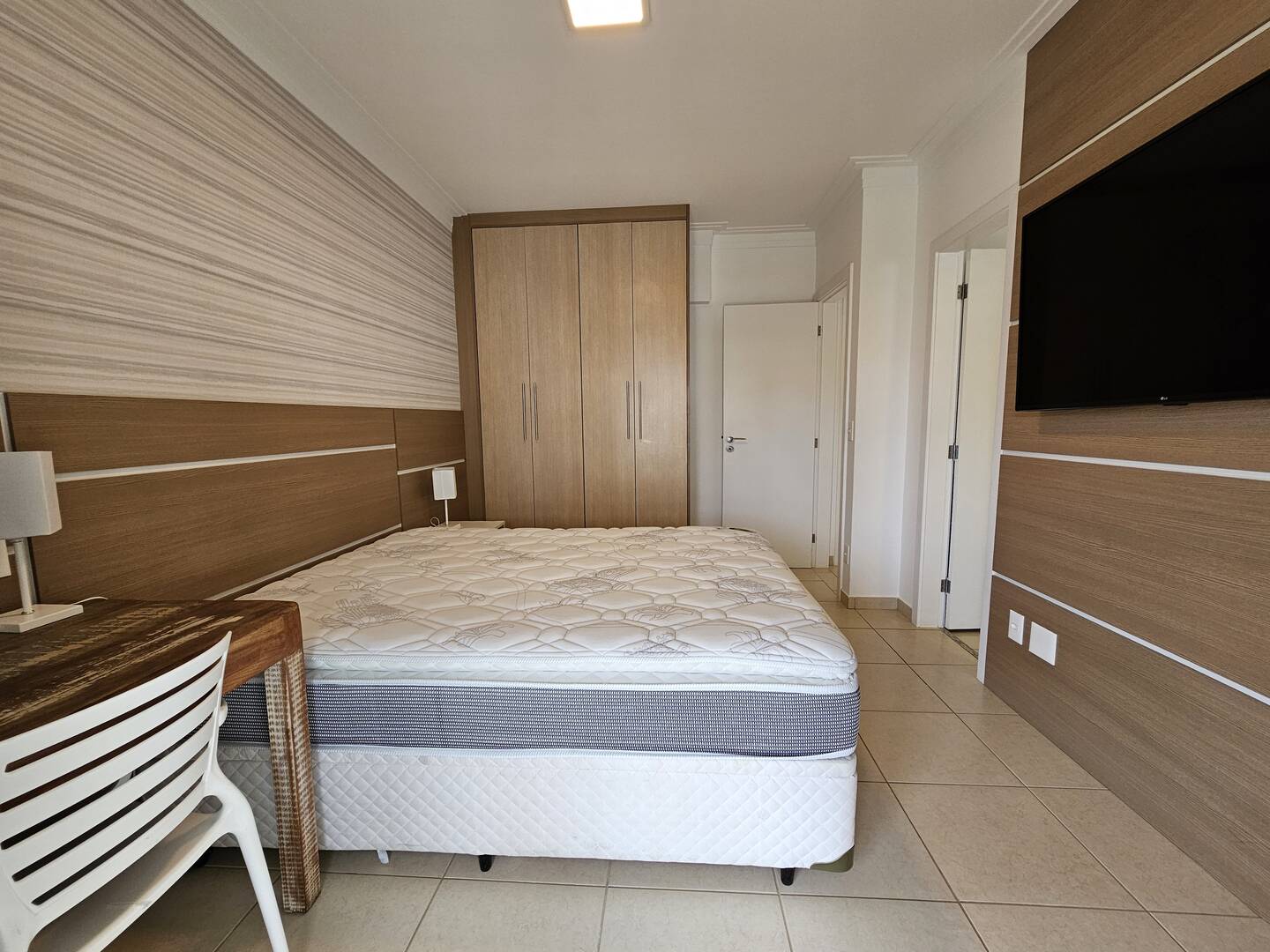 Apartamento à venda com 4 quartos, 186m² - Foto 17