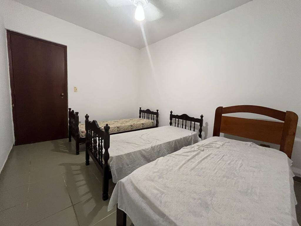 Casa à venda com 3 quartos, 197m² - Foto 12