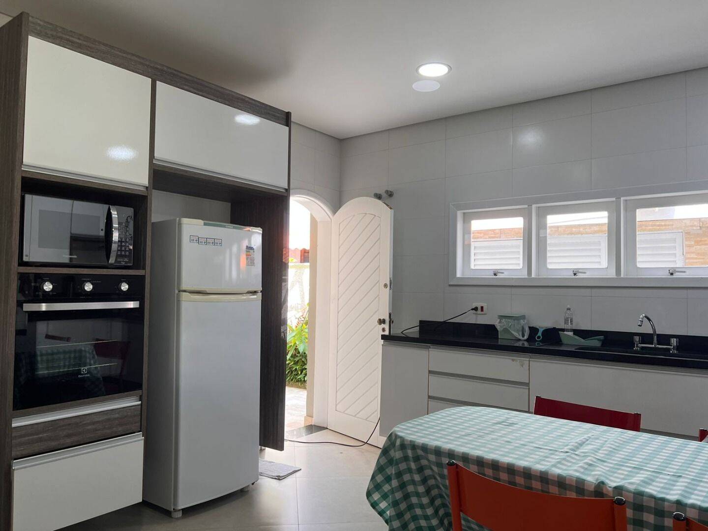 Casa à venda com 4 quartos, 201m² - Foto 6