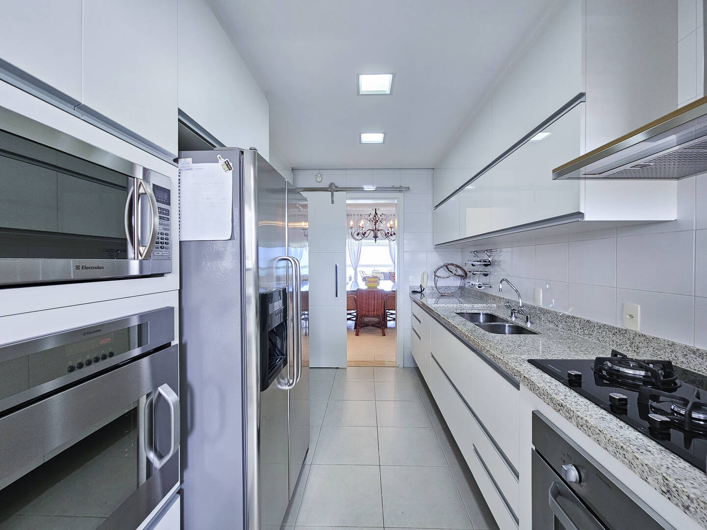 Apartamento à venda com 4 quartos, 208m² - Foto 13