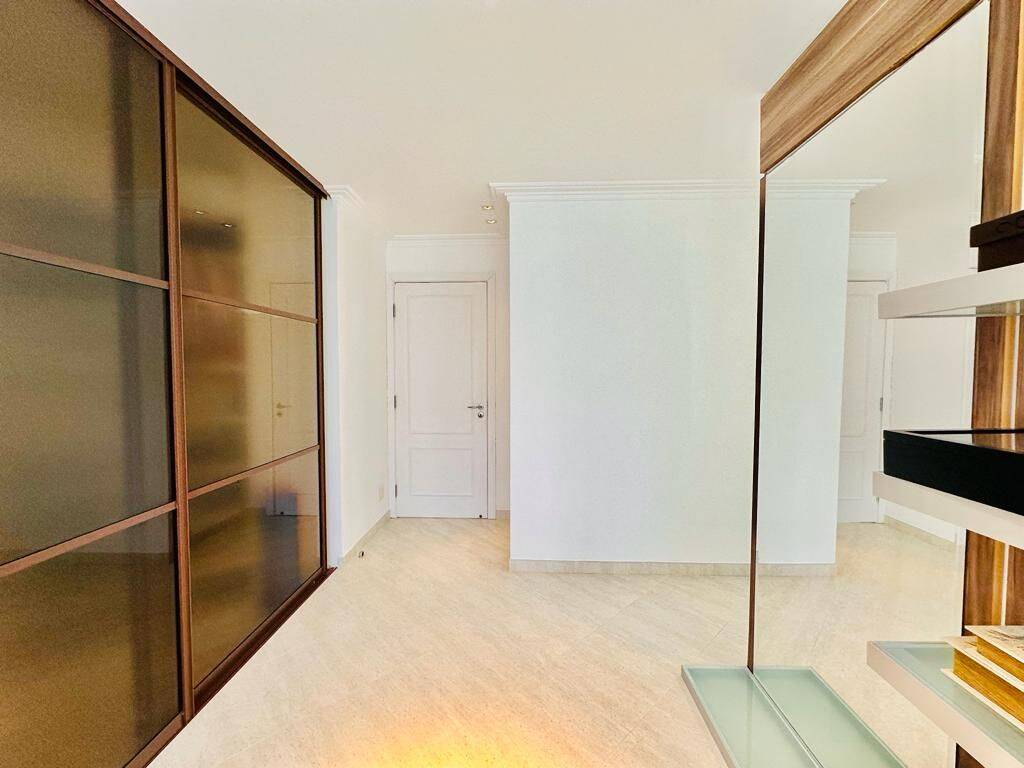 Apartamento à venda com 6 quartos, 658m² - Foto 45