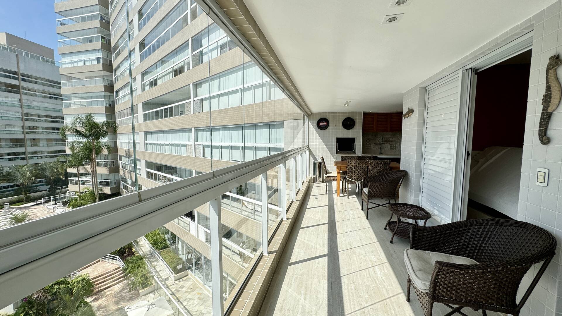 Apartamento à venda com 3 quartos, 93m² - Foto 15