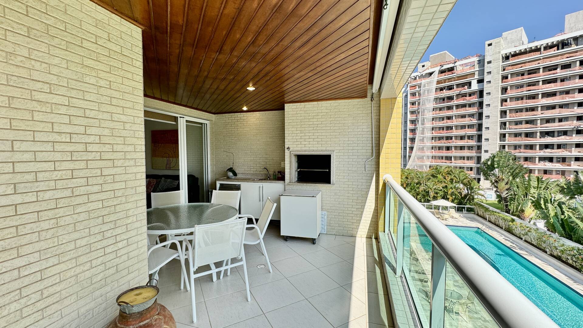 Apartamento à venda com 4 quartos, 137m² - Foto 13