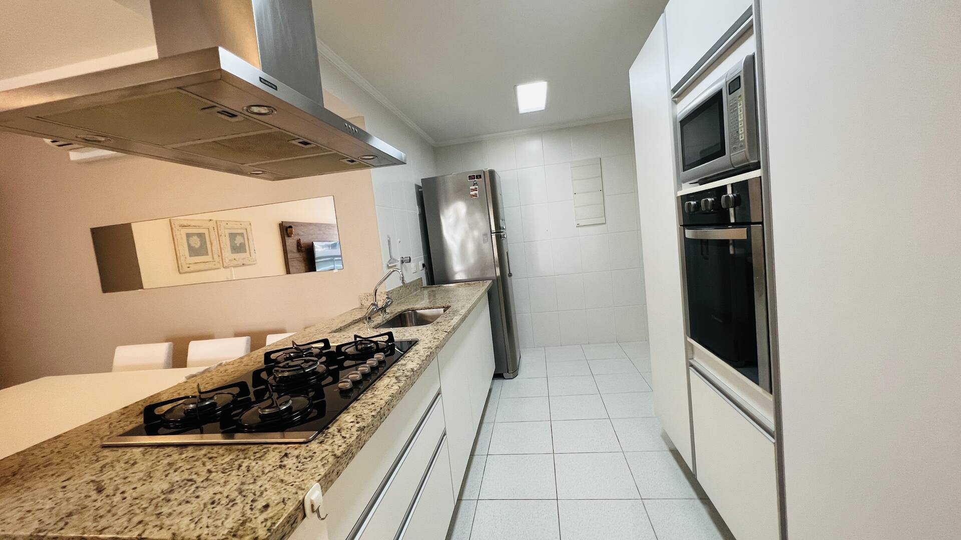 Apartamento à venda com 3 quartos, 95m² - Foto 7