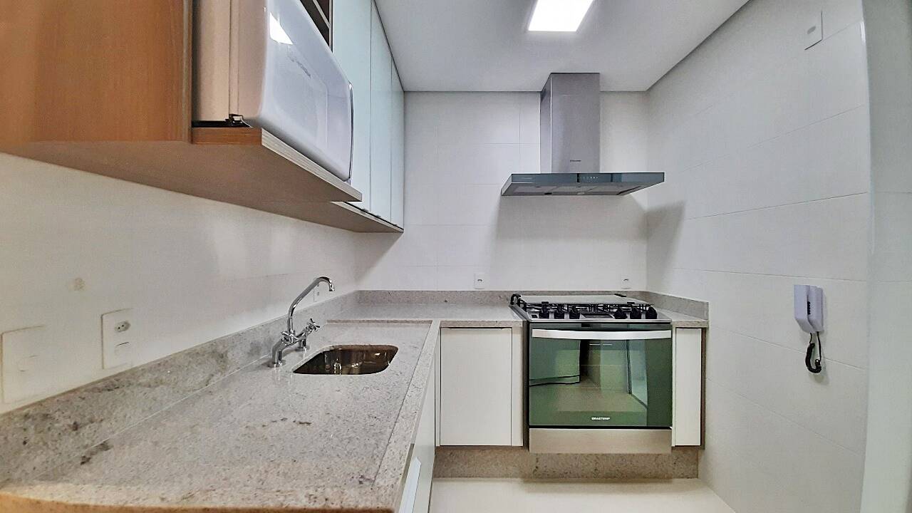 Apartamento à venda com 3 quartos, 123m² - Foto 26