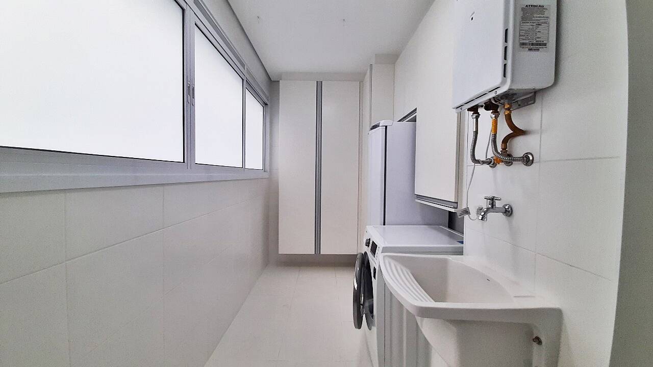 Apartamento à venda com 3 quartos, 123m² - Foto 28